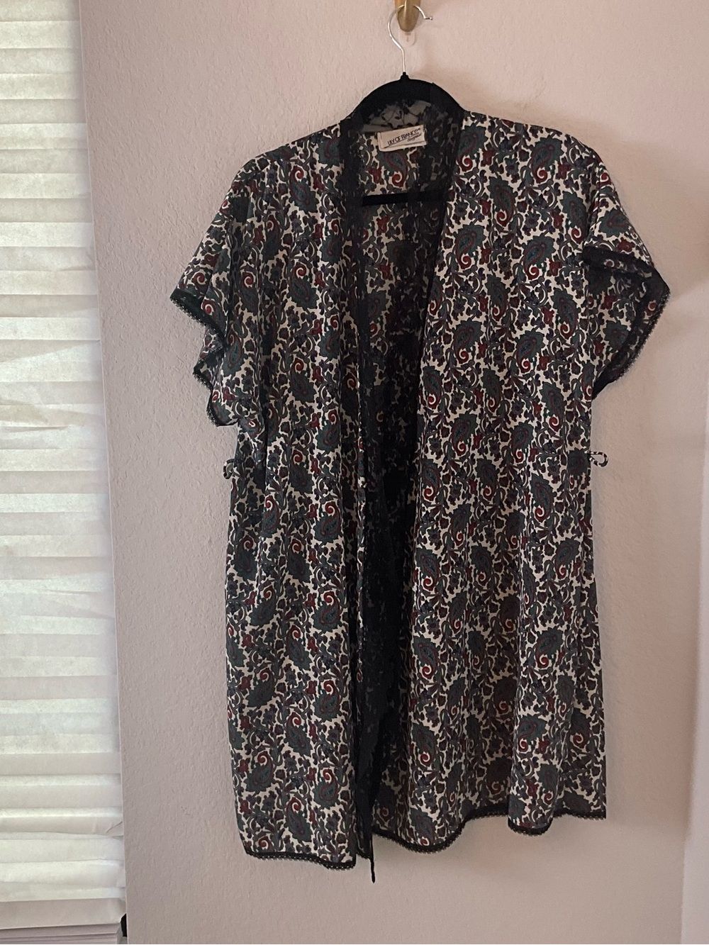 VTG Lily of France Paisley Sleepwear robe USA union made size medium